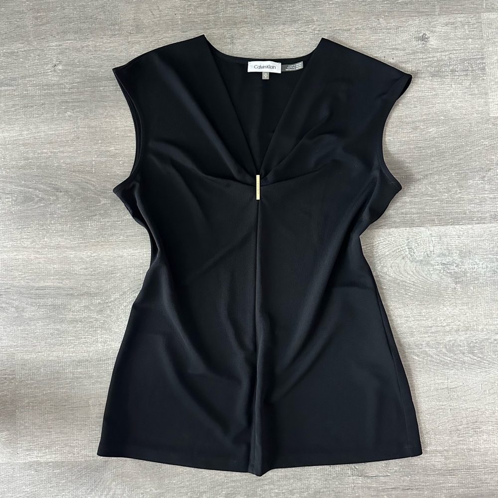 Calvin Klein Black Sleeveless V-Neck Blouse Gold Bar Hardware XS